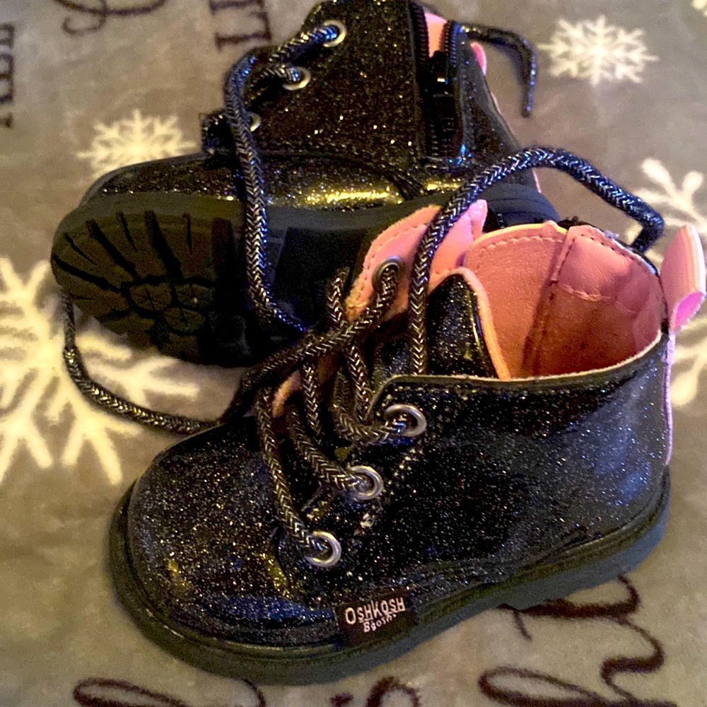 Toddler girl glitter boots